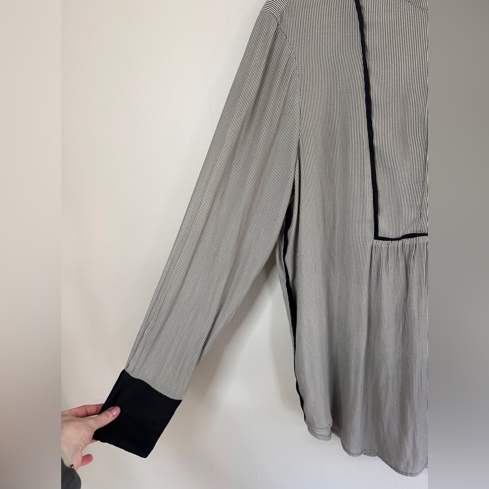 FREE PEOPLE Crepe Stripe Tunic Blouse Parisian Minimalist Capsule Boho | Size M - Picture 5 of 13